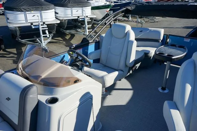 Slide: The Image of Starcraft EXS 1 2025 - 7