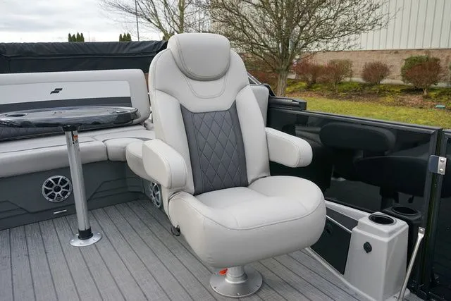 Slide: The Image of Starcraft SLS 3 Q DH 2025 - 10