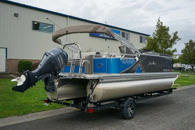 Slide: The Image of Avalon LSZ Cruise Rear Bench 19 FT 2023 - 3