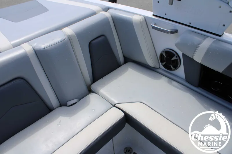 Slide: The Image of Malibu Wakesetter 21 MLX 2020 - 12