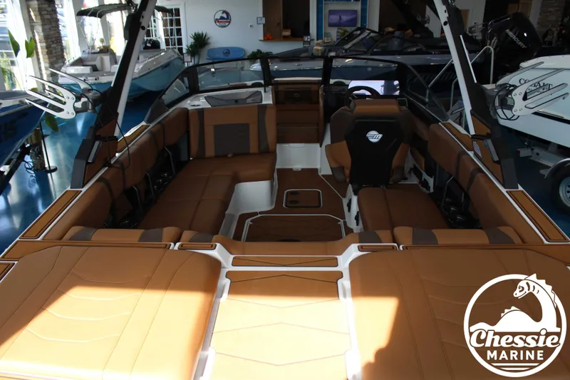 Slide: The Image of Malibu Wakesetter 22 MXZ 2026 - 5