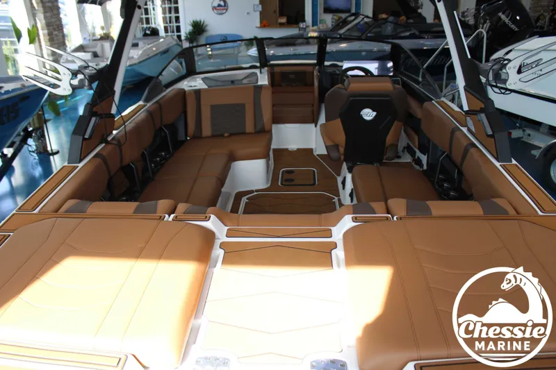 Slide: The Image of Malibu Wakesetter 22 MXZ 2026 - 6