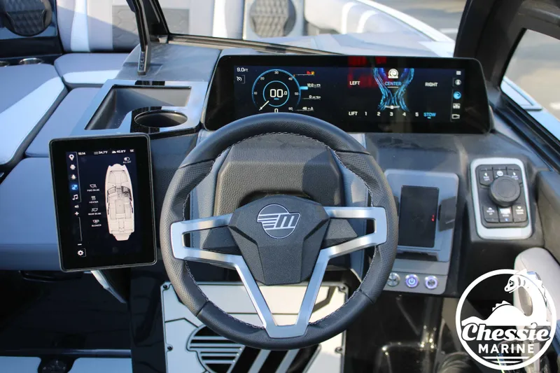 Slide: The Image of Malibu Wakesetter 23 MXZ 2026 - 18