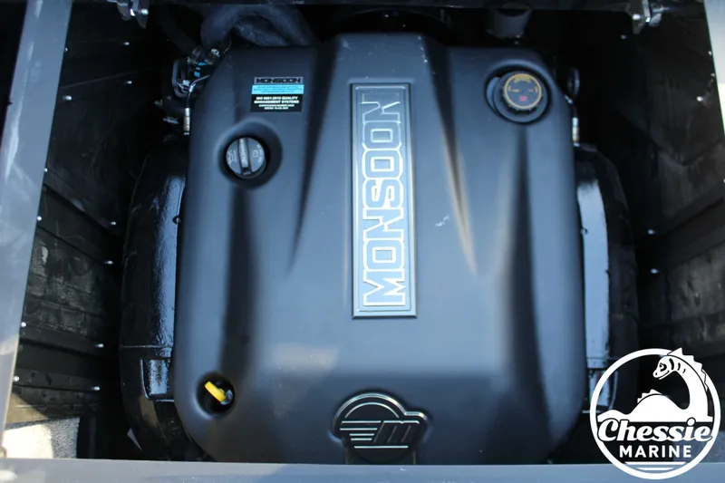 Slide: The Image of Malibu Wakesetter 23 MXZ 2026 - 20