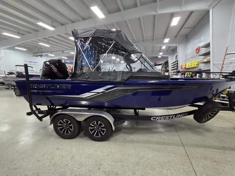 Slide: The Image of Crestliner 1950 Fish Hawk 2025 - 13