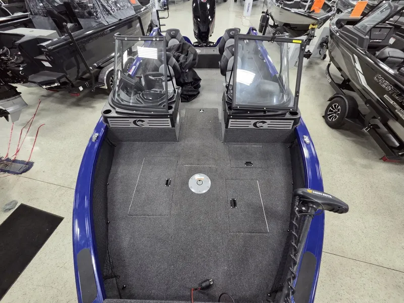 Slide: The Image of Crestliner 1950 Fish Hawk 2025 - 30