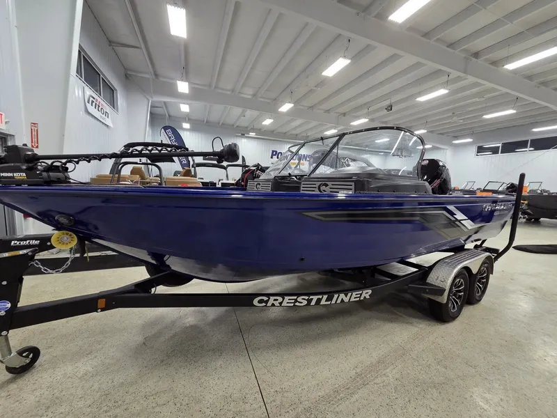 Slide: The Image of Crestliner 1950 Fish Hawk 2025 - 4