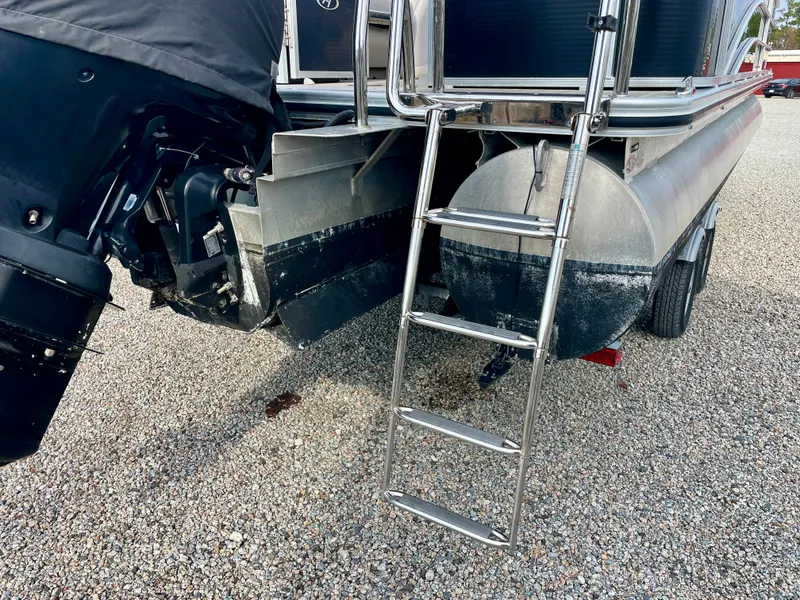 Slide: The Image of Harris Cruiser 240 2016 - 10