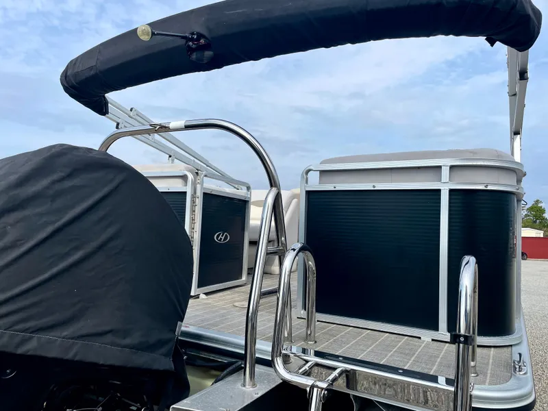 Slide: The Image of Harris Cruiser 240 2016 - 11