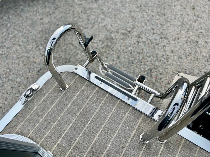 Slide: The Image of Harris Cruiser 240 2016 - 12