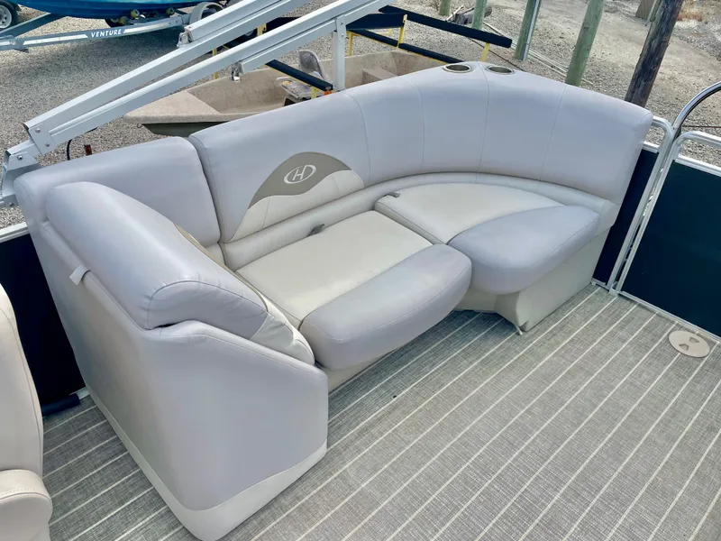 Slide: The Image of Harris Cruiser 240 2016 - 29