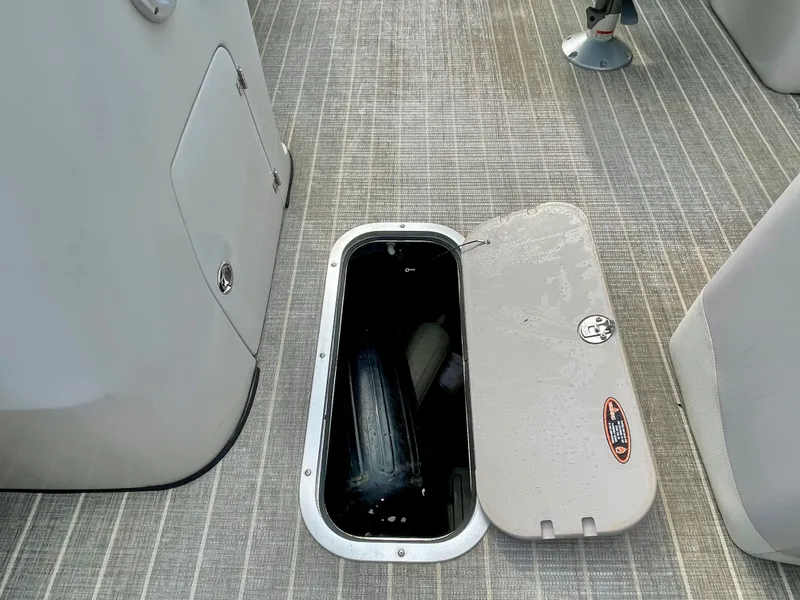 Slide: The Image of Harris Cruiser 240 2016 - 35