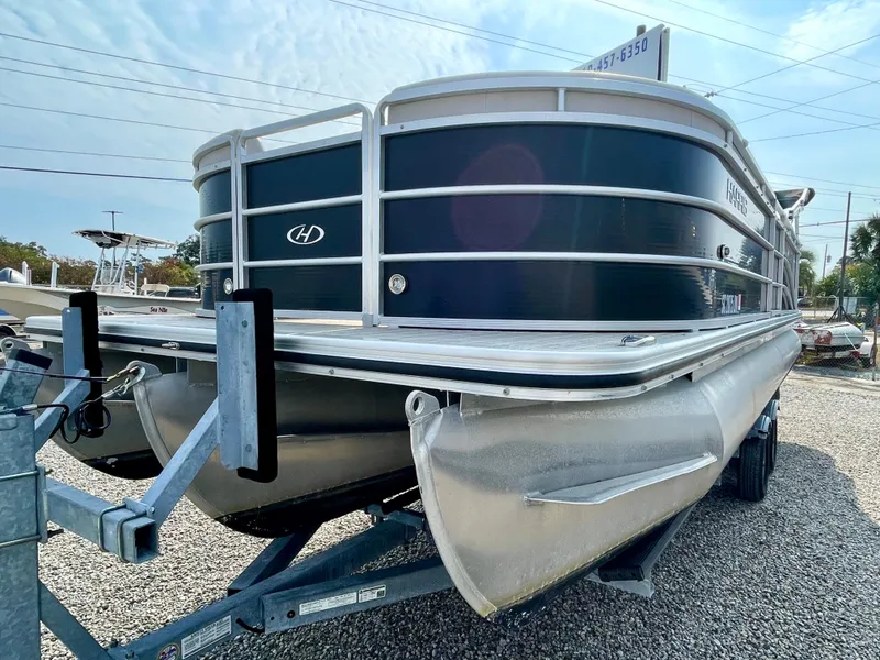 Slide: The Image of Harris Cruiser 240 2016 - 7