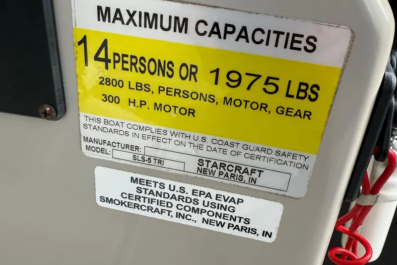 Slide: The Image of 2018 Starcraft SLS 5 capacity label: 14 persons or 1975 lbs, 300 HP motor. - 15
