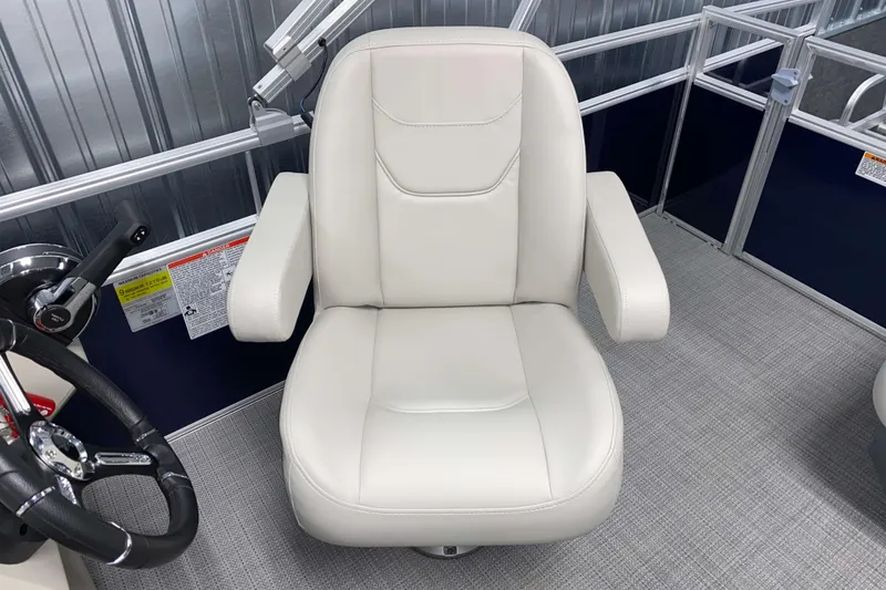 Slide: The Image of Captain's chair on 2025 SunChaser Vista 20 CRB pontoon boat, featuring sleek design and comfort. - 8