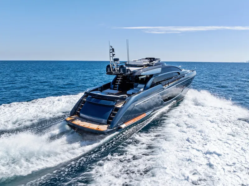 Slide: The Image of Riva 76' Perseo Super 2027 - 1