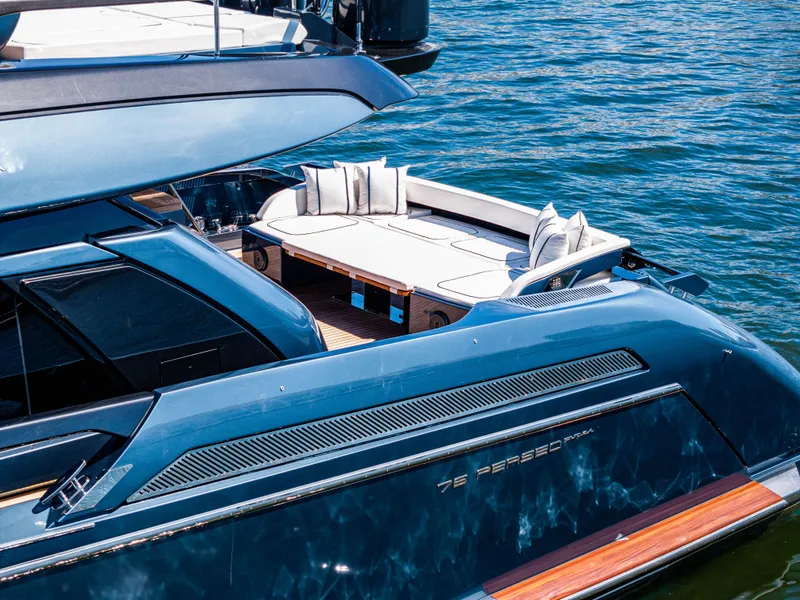 Slide: The Image of Riva 76' Perseo Super 2027 - 12