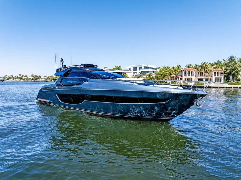 Slide: The Image of Riva 76' Perseo Super 2027 - 5