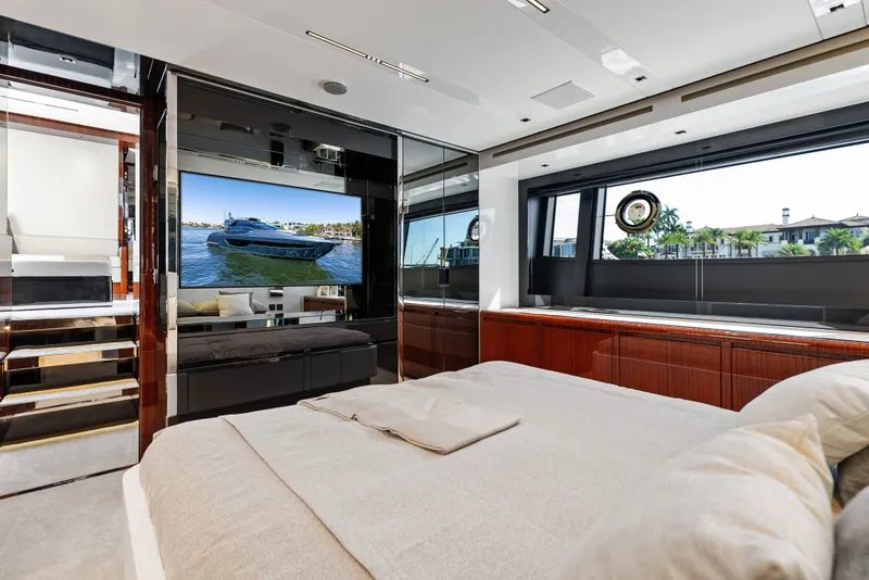 Slide: The Image of Riva 76' Perseo Super 2027 - 63