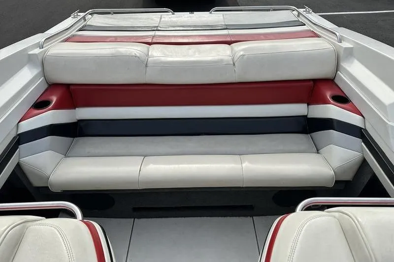 Slide: The Image of 1989 Formula 292 SR-1 boat interior with red, white, and blue seating. - 38