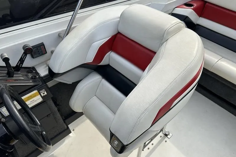 Slide: The Image of 1989 Formula 292 SR-1 boat interior with white, red, and black seating. - 50