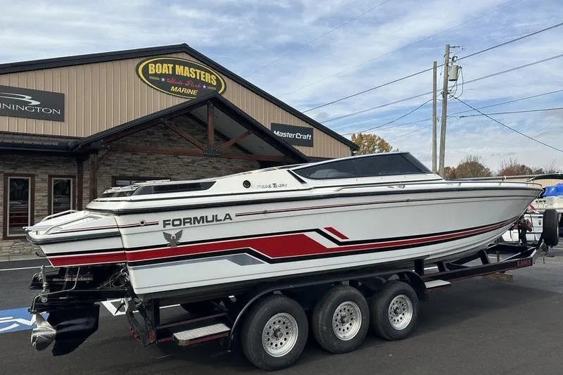 Slide: The Image of 1989 Formula 292 SR-1 boat on trailer at Boat Masters Marine dealership. - 6