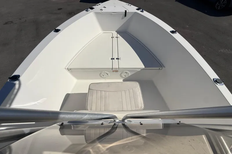 Slide: The Image of 2006 Hydra-Sports Lightning 212 CC boat interior, featuring a clean, spacious deck layout. - 45