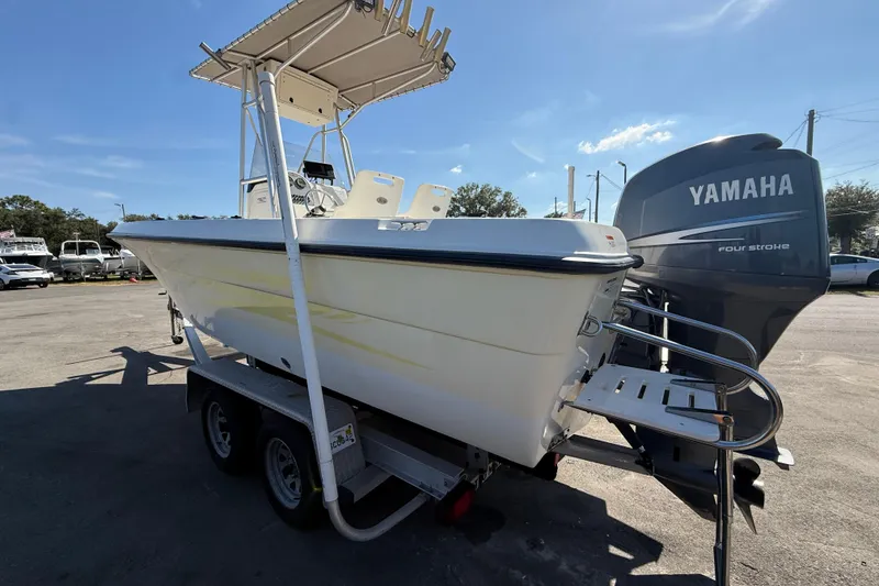 Slide: The Image of 2006 Hydra-Sports Lightning 212 CC boat with Yamaha four-stroke engine on trailer. - 7