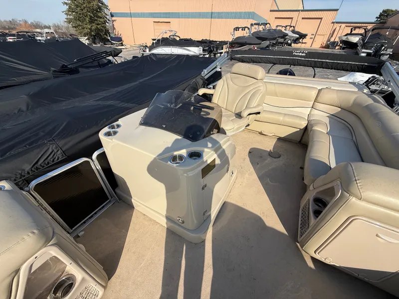 Slide: The Image of Interior of a 2012 Harris Grand Mariner 230 pontoon boat. - 5