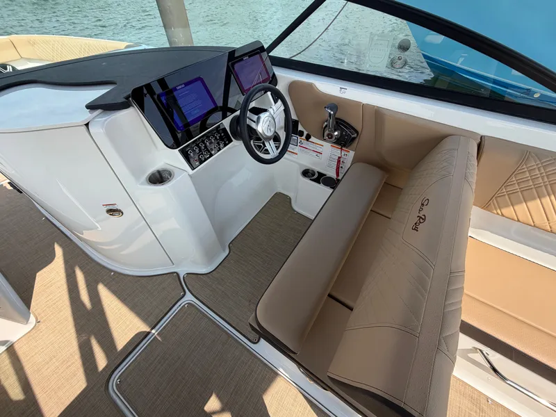 Slide: The Image of Sea Ray SDX 270 Outboard 2026 - 21