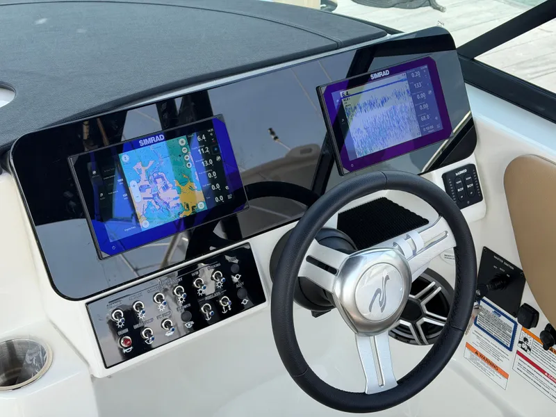 Slide: The Image of Sea Ray SDX 270 Outboard 2026 - 22