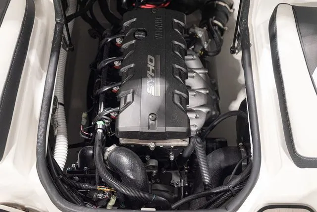 Slide: The Image of Yamaha 195S 2026 - 16