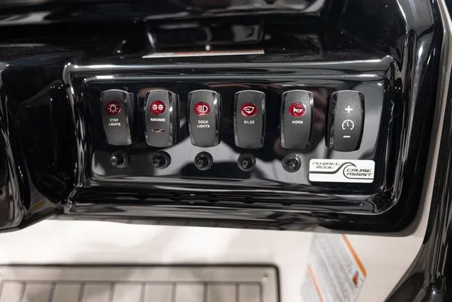 Slide: The Image of Yamaha 195S 2026 - 9