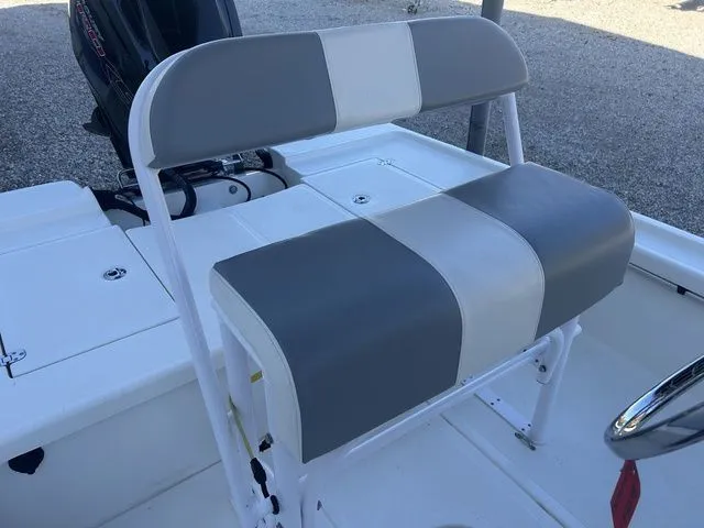 Slide: The Image of Mako 18 LTS 2024 - 14