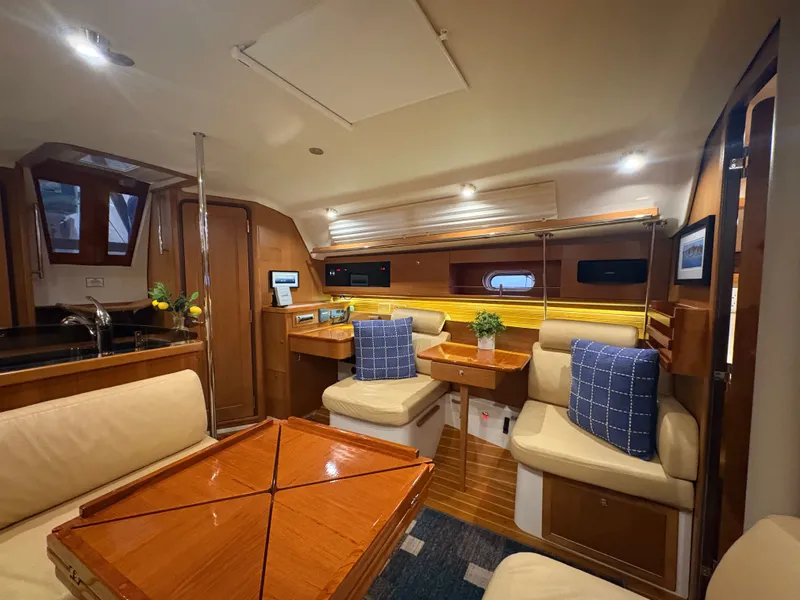 Slide: The Image of Catalina 355 2014 - 41