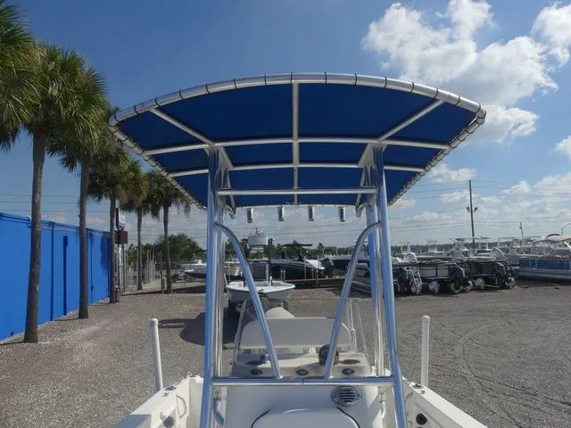 Slide: The Image of NauticStar 1900XS Offshore 2015 - 15