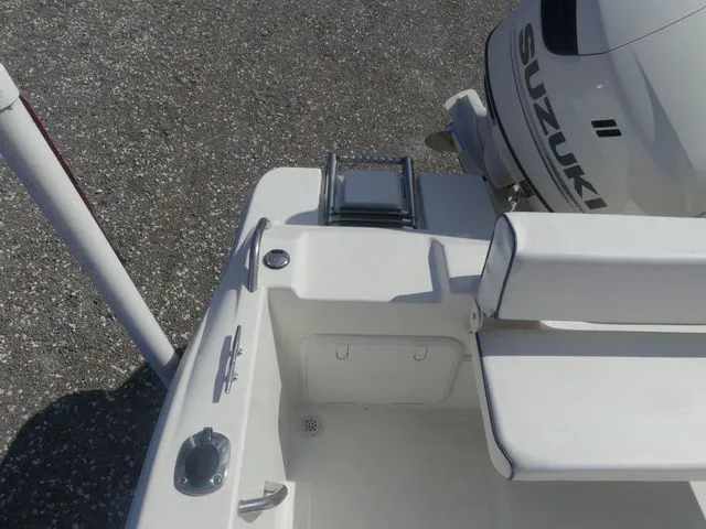 Slide: The Image of NauticStar 1900XS Offshore 2015 - 26