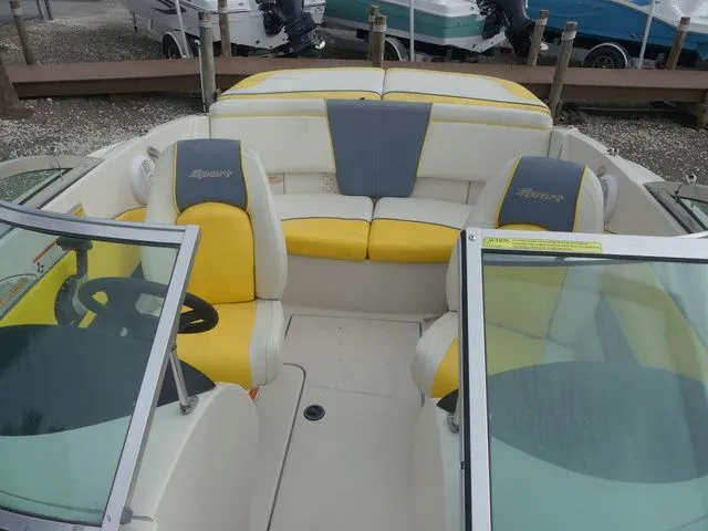 Slide: The Image of Sea Ray 185 Sport 2006 - 11