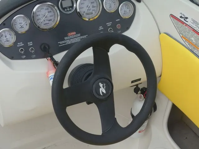 Slide: The Image of Sea Ray 185 Sport 2006 - 16