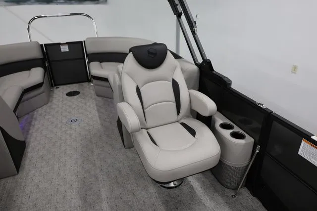 Slide: The Image of South Bay LE 224 RS 2.75 w/ Front Porch 2026 - 14