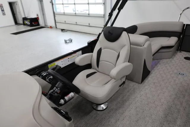 Slide: The Image of South Bay LE 224 RS 2.75 w/ Front Porch 2026 - 15