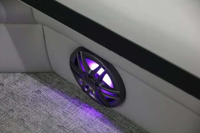 Slide: The Image of South Bay LE 224 RS 2.75 w/ Front Porch 2026 - 19