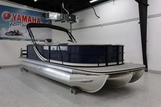 Slide: The Image of South Bay LE 224 RS 2.75 JAWS EDITION TRITOON 2026 - 3