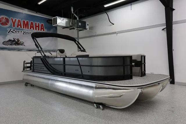 Slide: The Image of South Bay LE 224 RS 2.75 JAWS EDITION TRITOON 2026 - 4