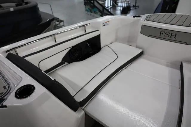 Slide: The Image of Yamaha 255 FSH Sport E 2026 - 12