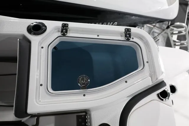 Slide: The Image of Yamaha 255 FSH Sport E 2026 - 15