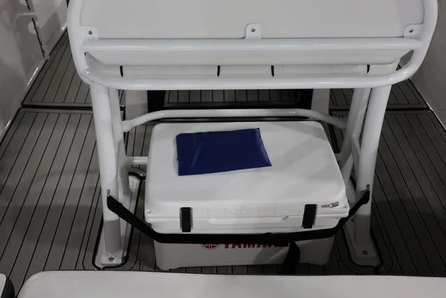 Slide: The Image of Yamaha 255 FSH Sport E 2026 - 17