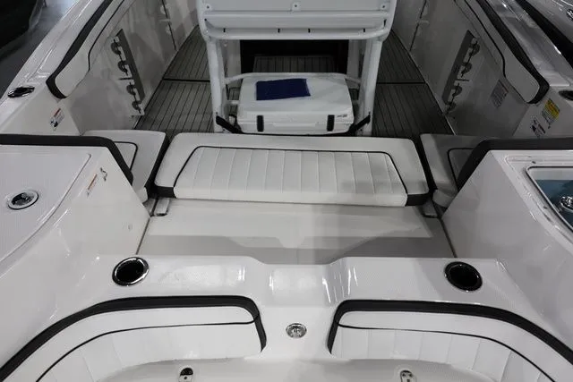 Slide: The Image of Yamaha 255 FSH Sport E 2026 - 4