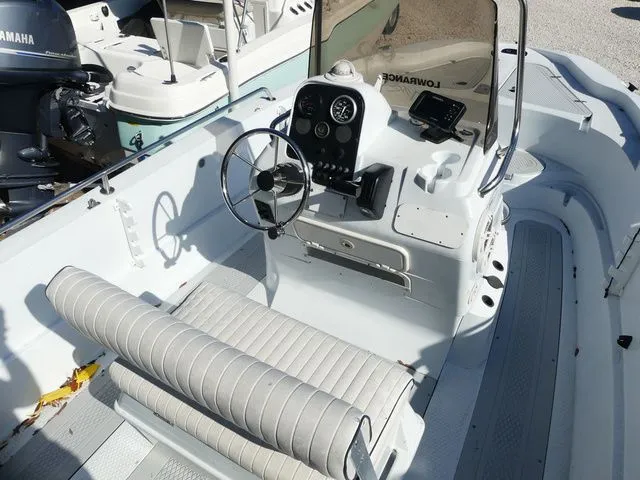 Slide: The Image of Triumph 190 Bay 2002 - 5