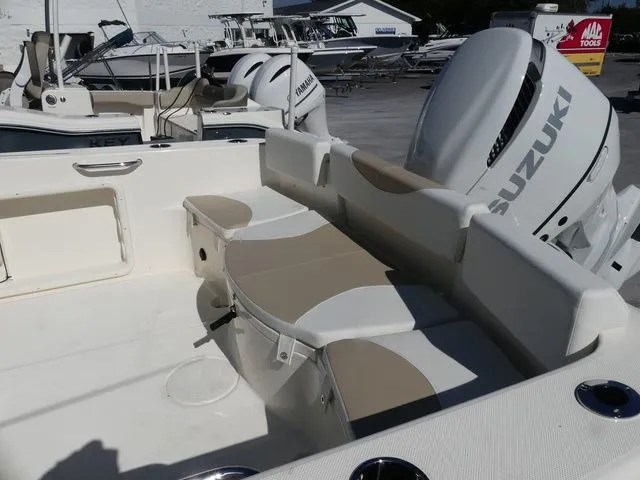 Slide: The Image of Bulls Bay 230 Center Console 2026 - 5